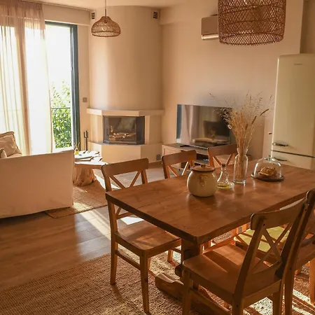 Cyanic Horizon Tatil Evi