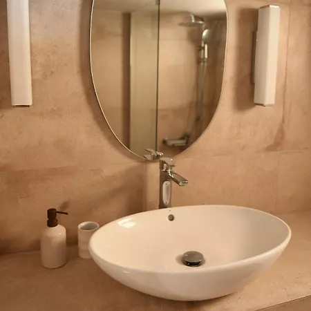 Cyanic Horizon Dhrakata